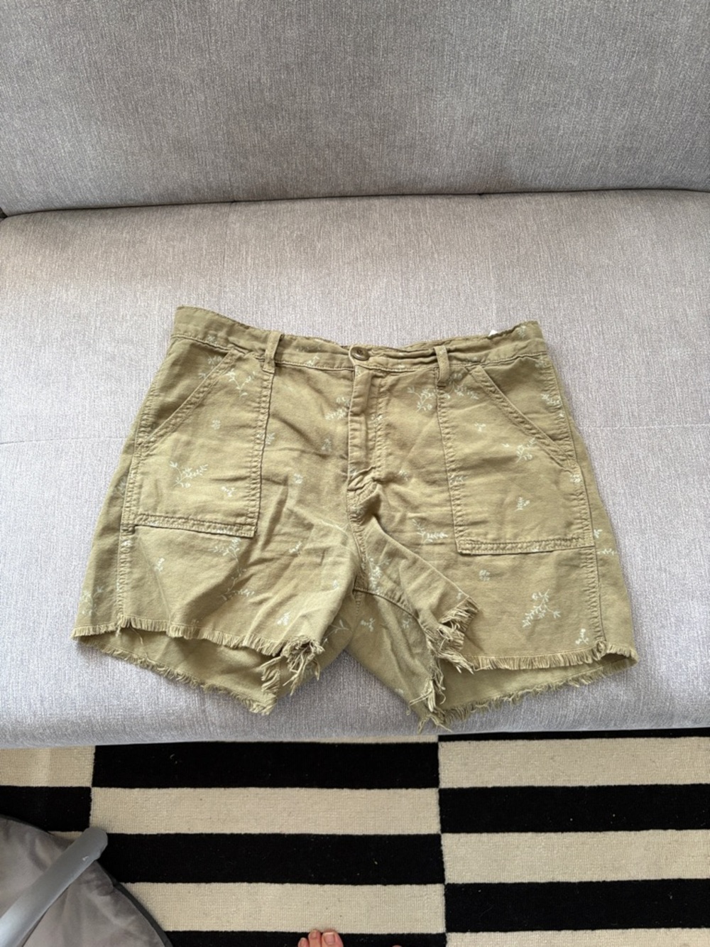THE GREAT. Olive Green Embroidered Cargo Shorts with Frayed Hem